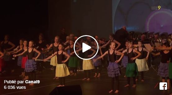 Magnifique spectacle au Baladin à Savièse avec l’Echo du Rawyl et les majorettes d’Ayent